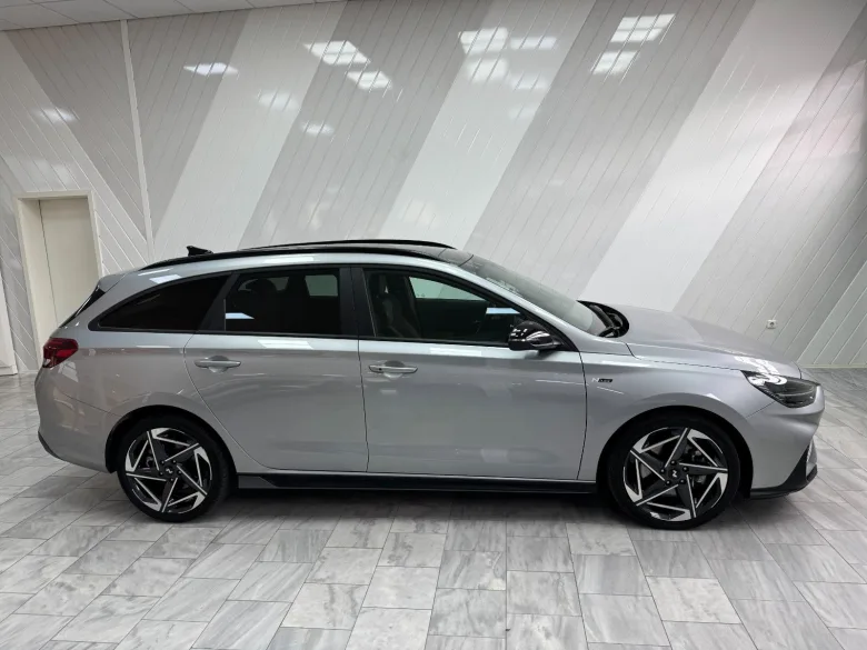 HYUNDAI i30 cw 1.5 NLine DCT Sitz-Paket Panodach Garantie Vorschau Bild