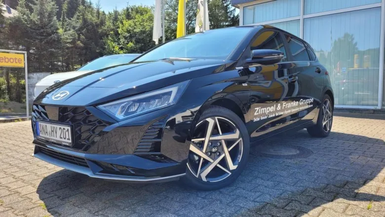 HYUNDAI i20  Prime 120 PS AT Navi+BOSE+Licht-Paket Vorschau Bild