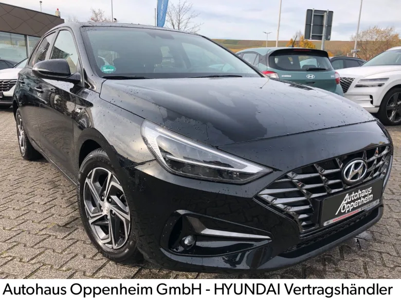 HYUNDAI i30  Intro Edition*Navi*PDC*SHZ*FSE*Apple* Vorschau Bild