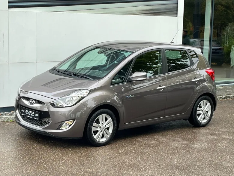 HYUNDAI ix20  1.6CRDi NAVI TEMPOMAT AHK Vorschau Bild