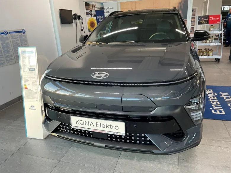 HYUNDAI KONA Elektro 65kWh N LINE X Glas-Schiebedach Vorschau Bild