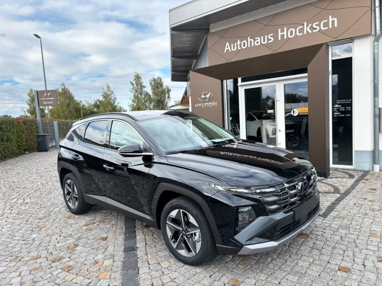 HYUNDAI Tucson  Trend 1.6 T-GDI 7-DCT*NAVI*SZHZ*LRHZ*KAM* Vorschau Bild