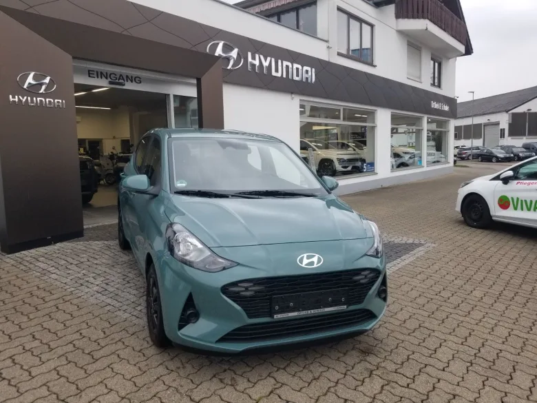 HYUNDAI i10 1.0 Trend Navi + Klimaautomatik + WKR Vorschau Bild