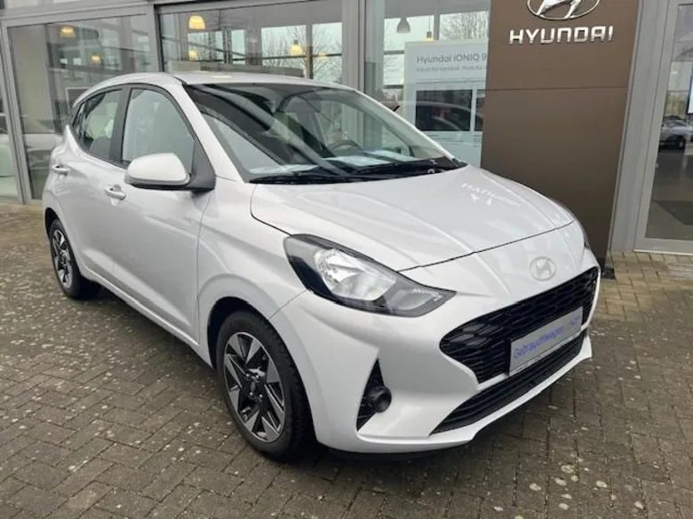 HYUNDAI i10 FL 1.2 Trend Komfortpaket.Navi.LM.Allwetter Vorschau Bild