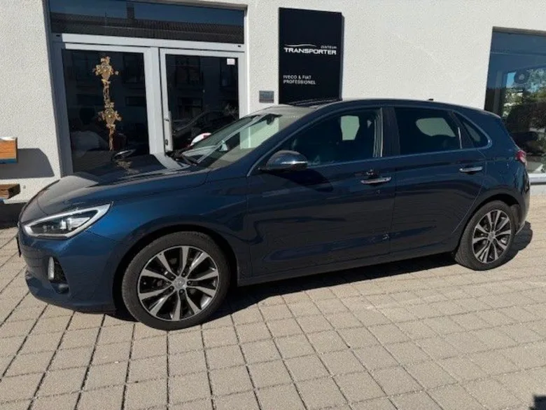HYUNDAI i30 i 30 1.6 CRDi A/T Premium Vorschau Bild