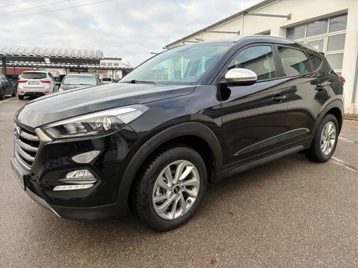 HYUNDAI Tucson  2.0 CRDi TREND / Navi / AHK / WR Vorschau Bild