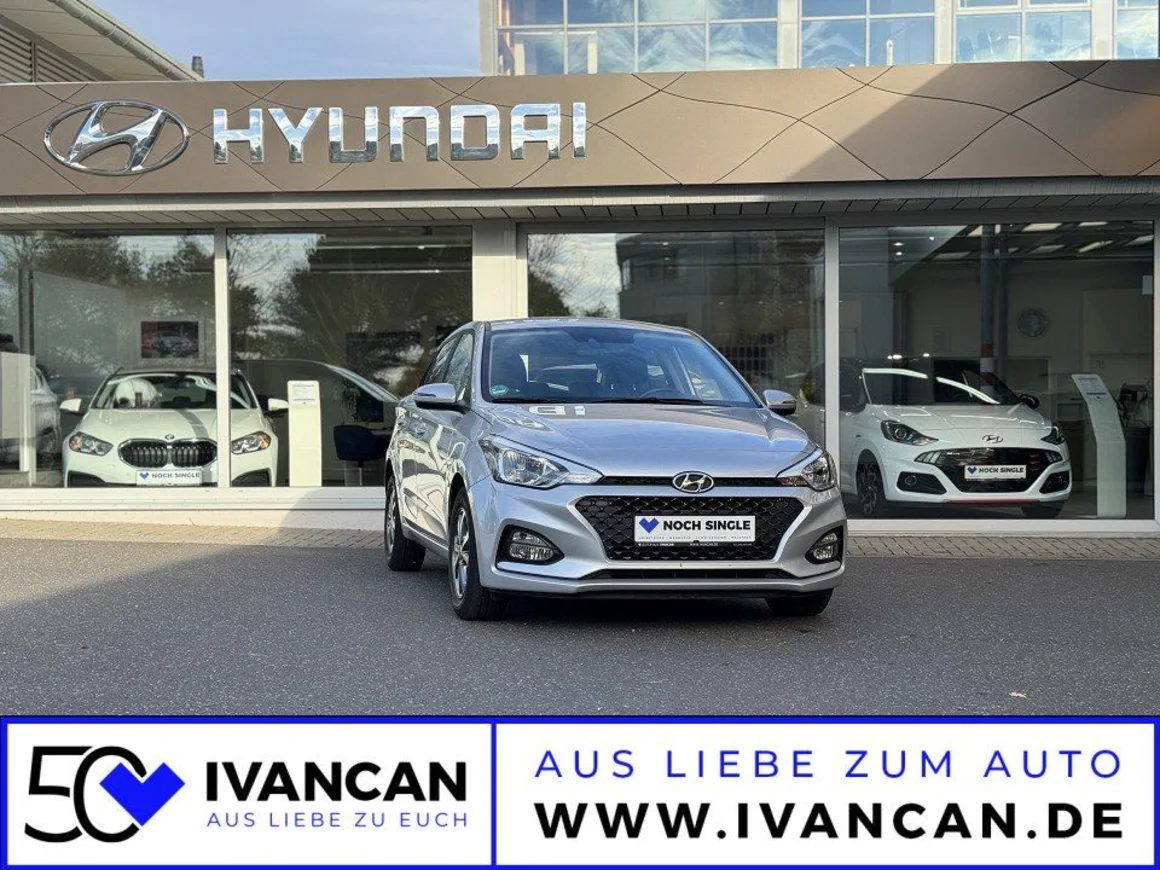 HYUNDAI i20 1.0T 100PS M/T Trend Vorschau Bild