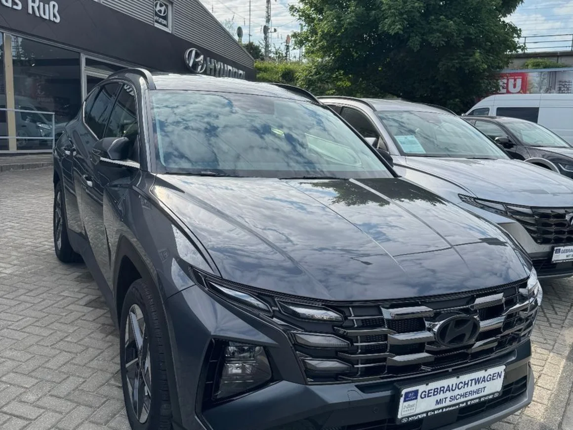 HYUNDAI Tucson TREND 4WD/WERKSGARANTIE/WINTERR. Vorschau Bild