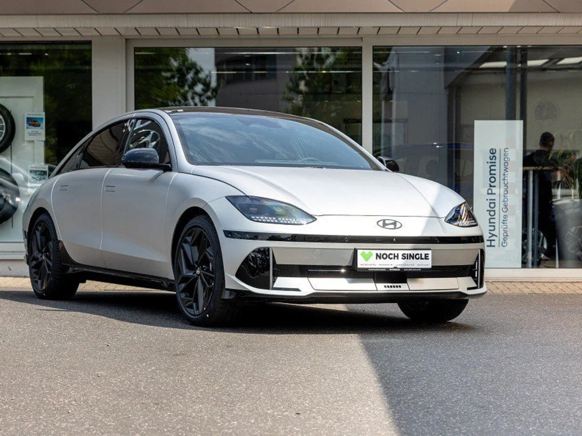 HYUNDAI IONIQ 6 Allradantrieb 77,4kWh Batt. First Editio Vorschau Bild