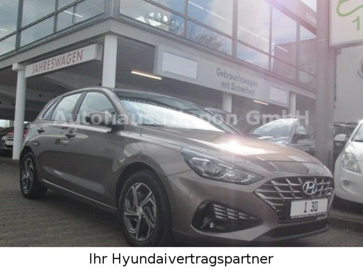 HYUNDAI i30 1.0 T-GDI EDITION DCT Automatik Vorschau Bild