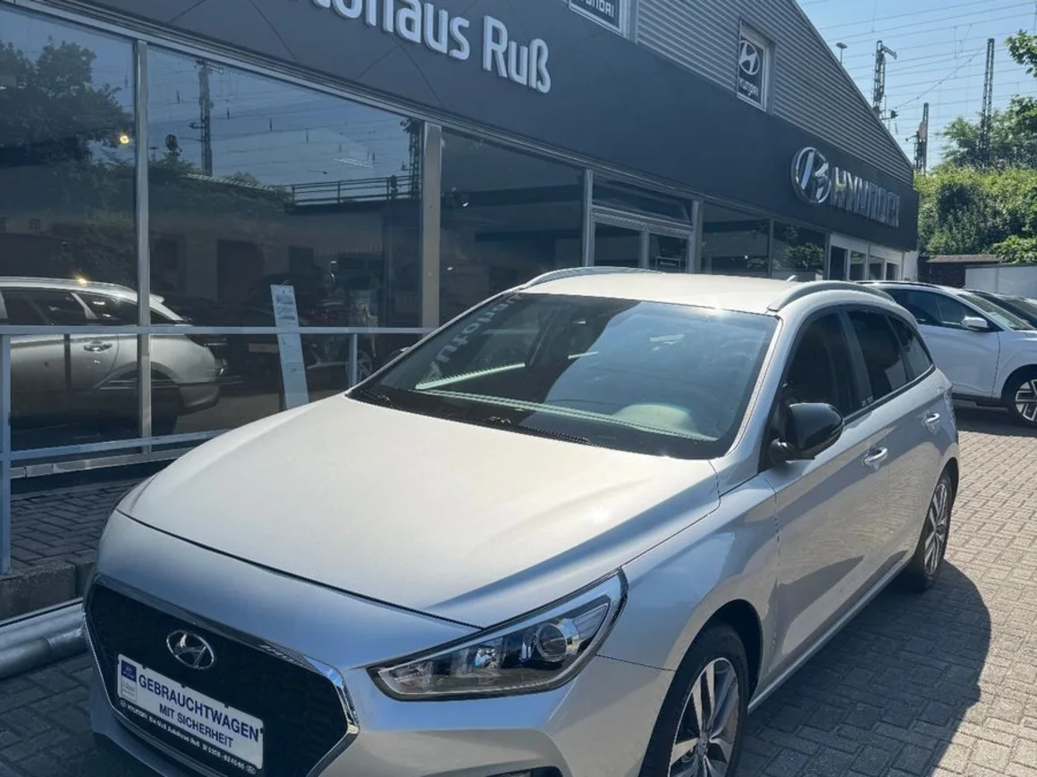 HYUNDAI i30  KOMBI YES!/WINTERR./GARANTIE Vorschau Bild