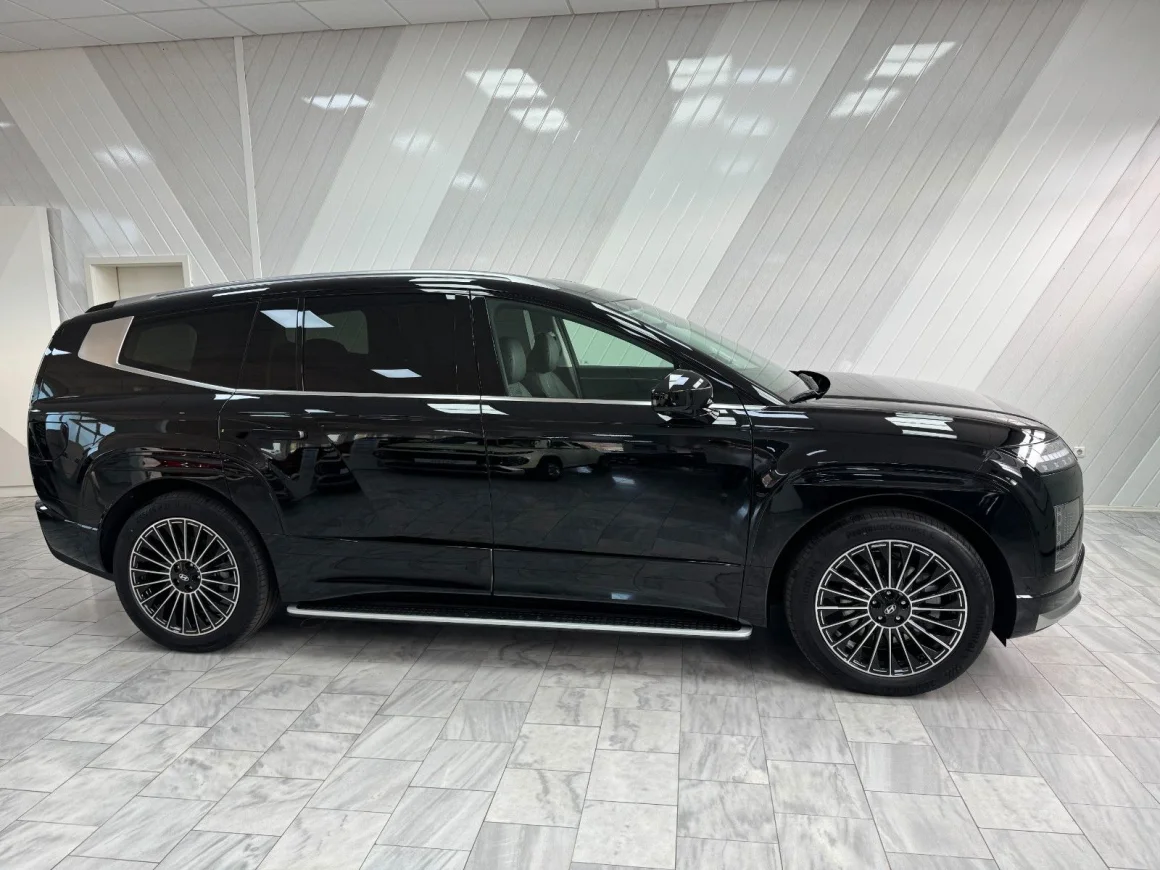HYUNDAI IONIQ 9  4WD 6-Sitzer Uniq Relax AHK Vorschau Bild