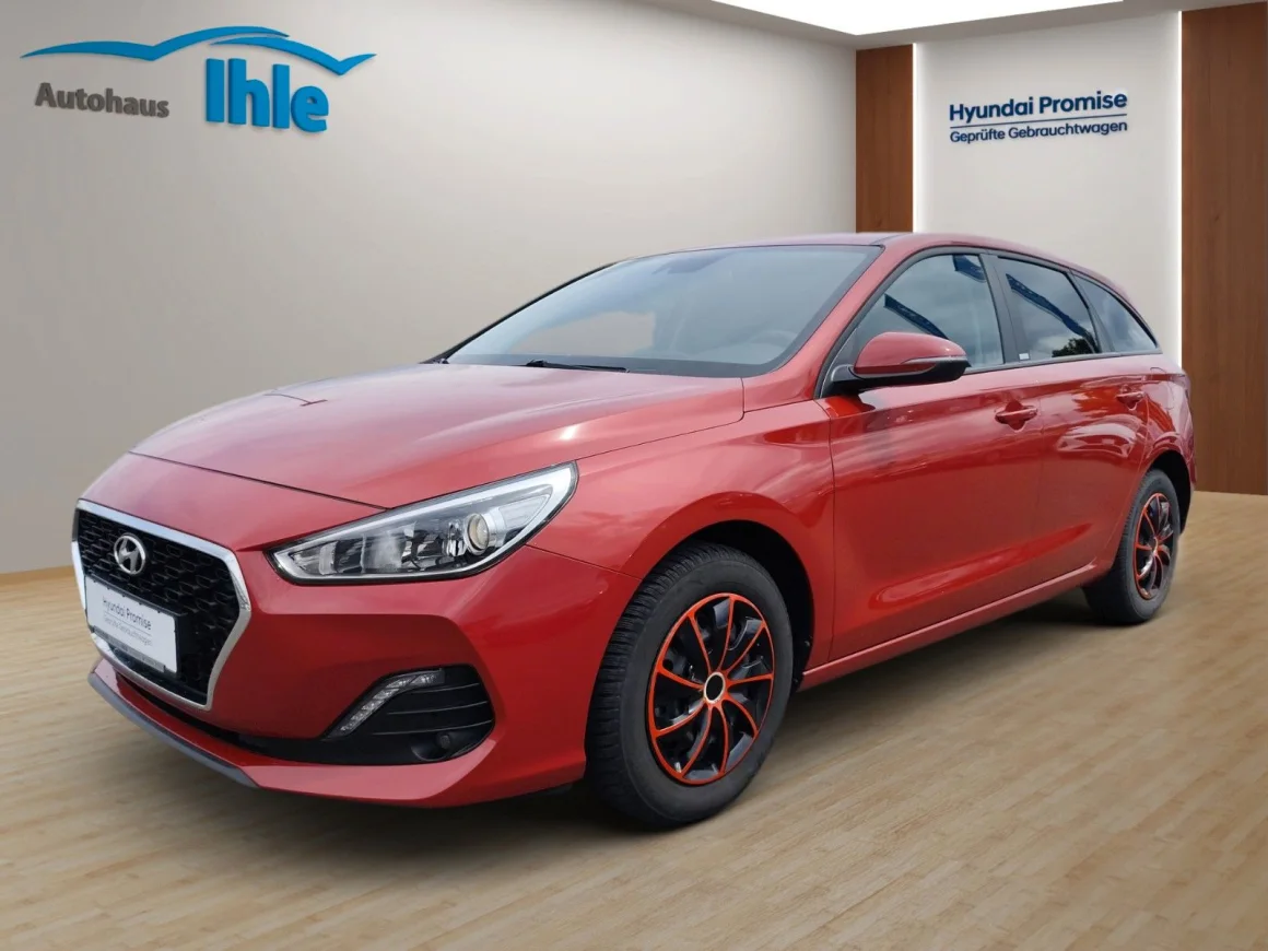 HYUNDAI i30 1.0 T-GDI Select inkl. Navigationspaket Vorschau Bild