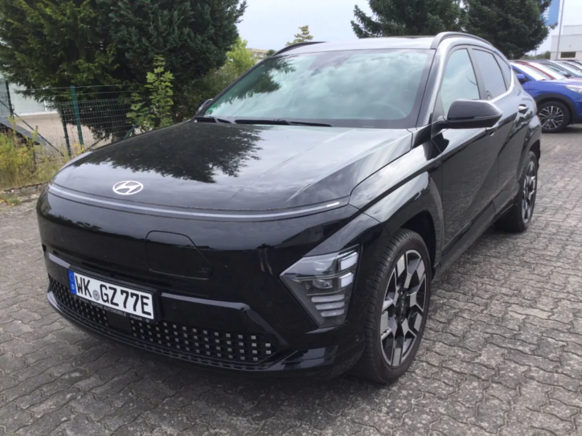 HYUNDAI Kona  Prime 65,4kWh Elektro 2WD Leder BOSE 19"Alu Vorschau Bild