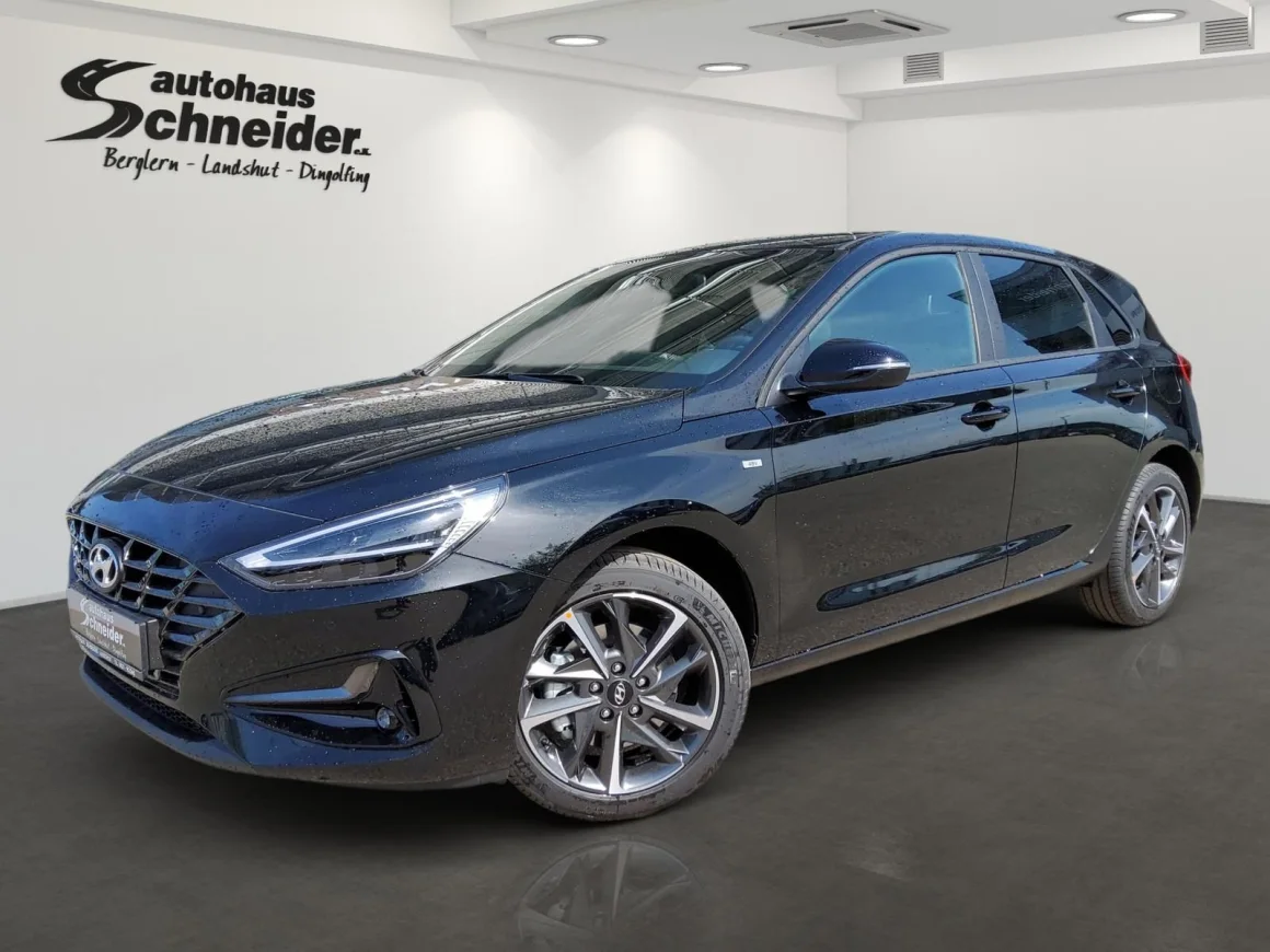 HYUNDAI i30 1.5 TGDi 48V iM/T Sondermodell ADVANTAGE Vorschau Bild
