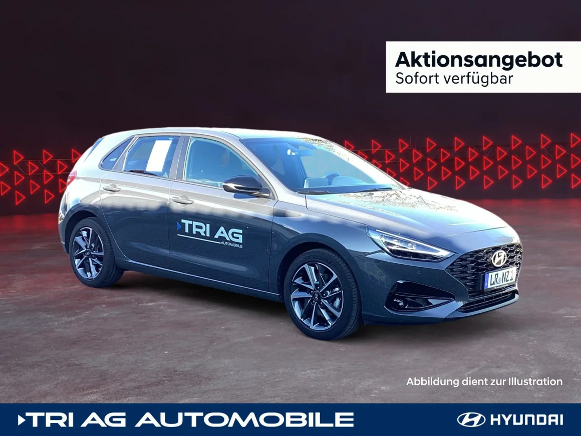 HYUNDAI i30 5-Türer Advantage Navi Einparkhilfe vo+hi Si Vorschau Bild