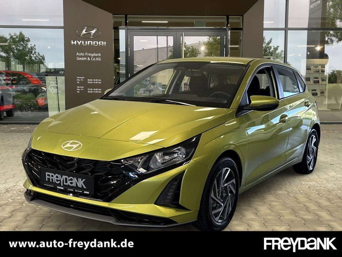 HYUNDAI i20 FL (MY25) 1.0 T-GDI (100 PS) 6-MT 2WD Trend Vorschau Bild