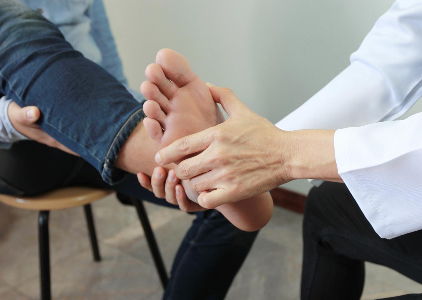 Reasons To Visit Podiatrist Cardiff 