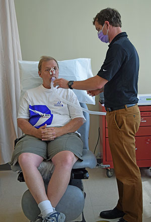 Dr. Shafer performing a metabolic test