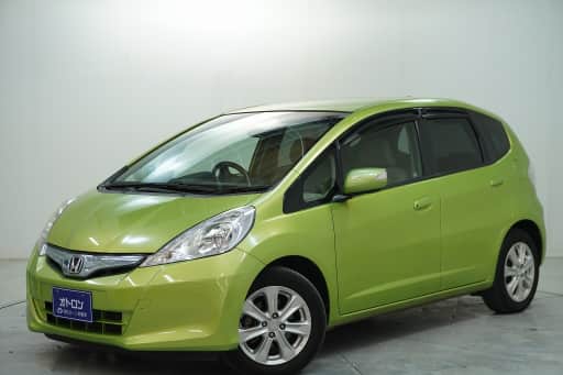 ホンダ フィット　ハイブリッド ナビプレミアムセレクション