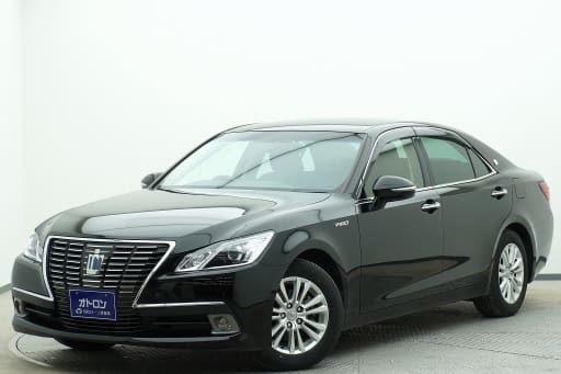 トヨタ クラウン　ハイブリッドロイヤルサルーン