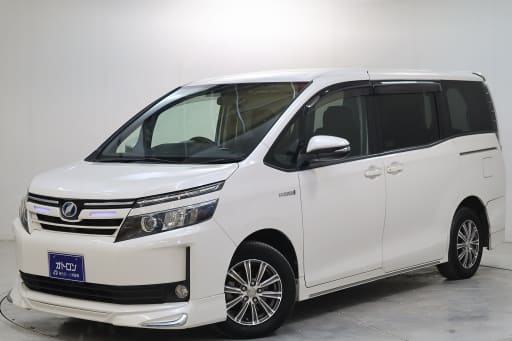 トヨタ ヴォクシー　ハイブリッドＶ