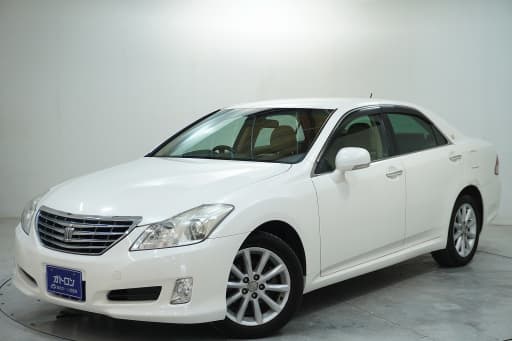 トヨタ クラウンロイヤルサルーン　ナビパッケージ