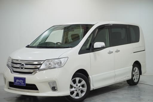 日産 セレナハイウェイスター　Ｖセレクション