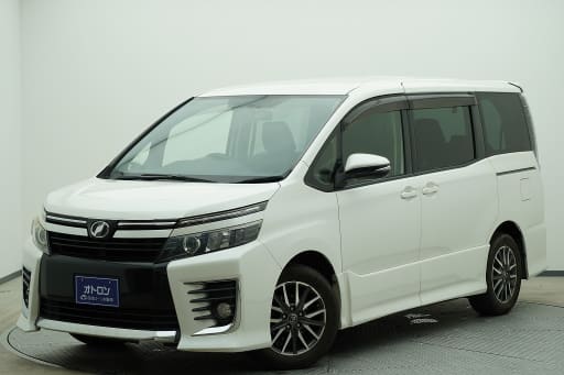 トヨタ ヴォクシーＺＳ