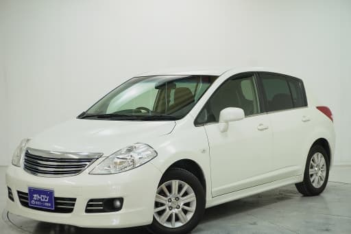 日産 ティーダ アクシス　（黒本革）　ＳＶ＋プラズマ