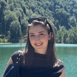 Rabia T. — Lokman Hekim Üniversitesi Diş Hekimliği, Jet Kampüs koçu