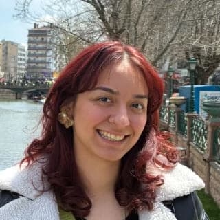 Gizem D. — Ankara Yıldırım Beyazıt Üniversitesi Tıp Fakültesi, Jet Kampüs koçu