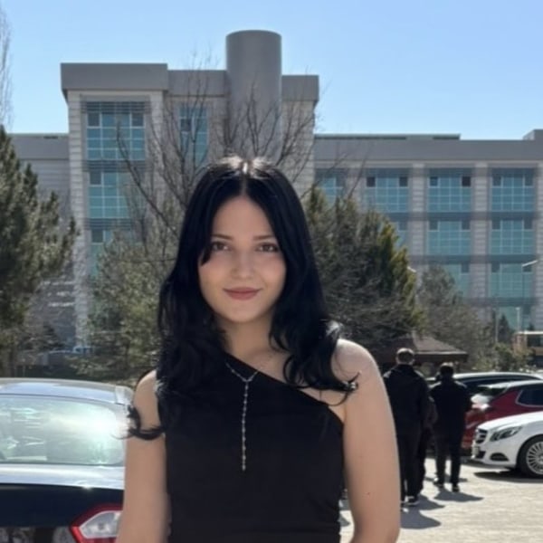 Ayşe Nur
