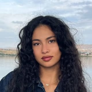 Zeynep Buse Ç. — Hacettepe Üniversitesi Fransızca Öğretmenliği, Jet Kampüs koçu