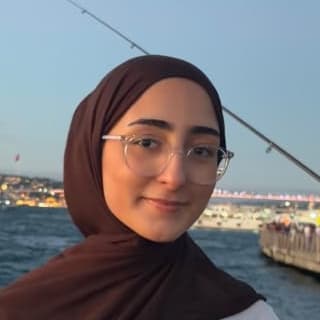 Eva Pelda Y. — İstanbul Üniversitesi Yönetim Bilişim Sistemleri, Jet Kampüs koçu
