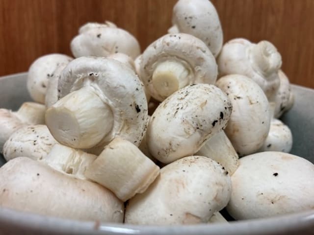 Mushrooms Button Kg