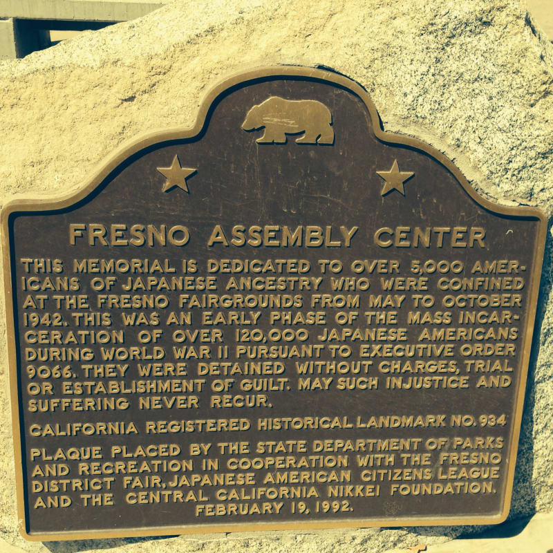 CHL #934 Temporary Japanese American Detention Camp/Assembly Center Fresno, Plaque 