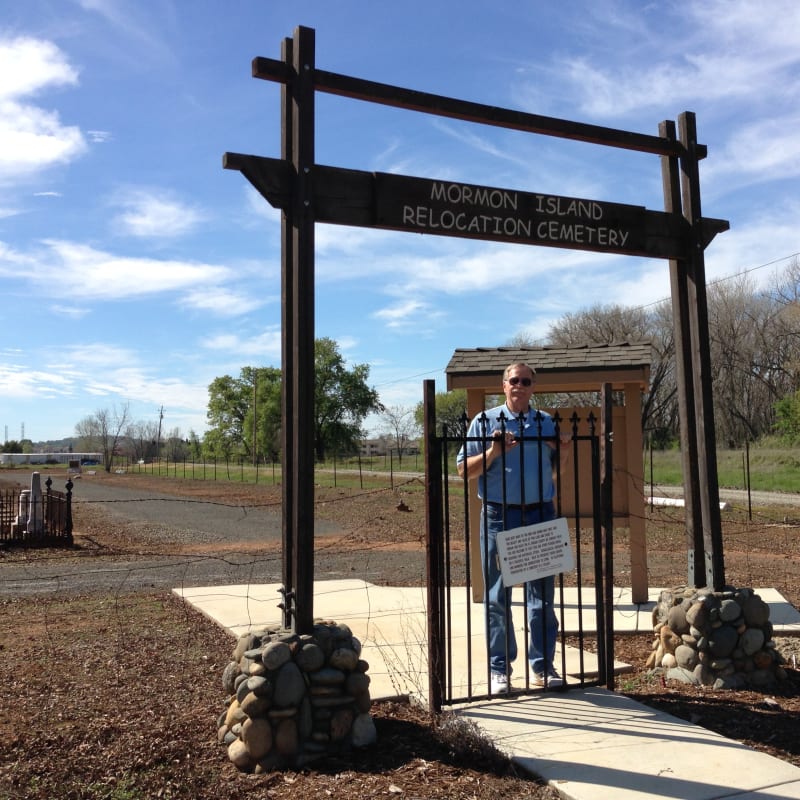 CHL #569 Mormon Island Relocation Cemetery 