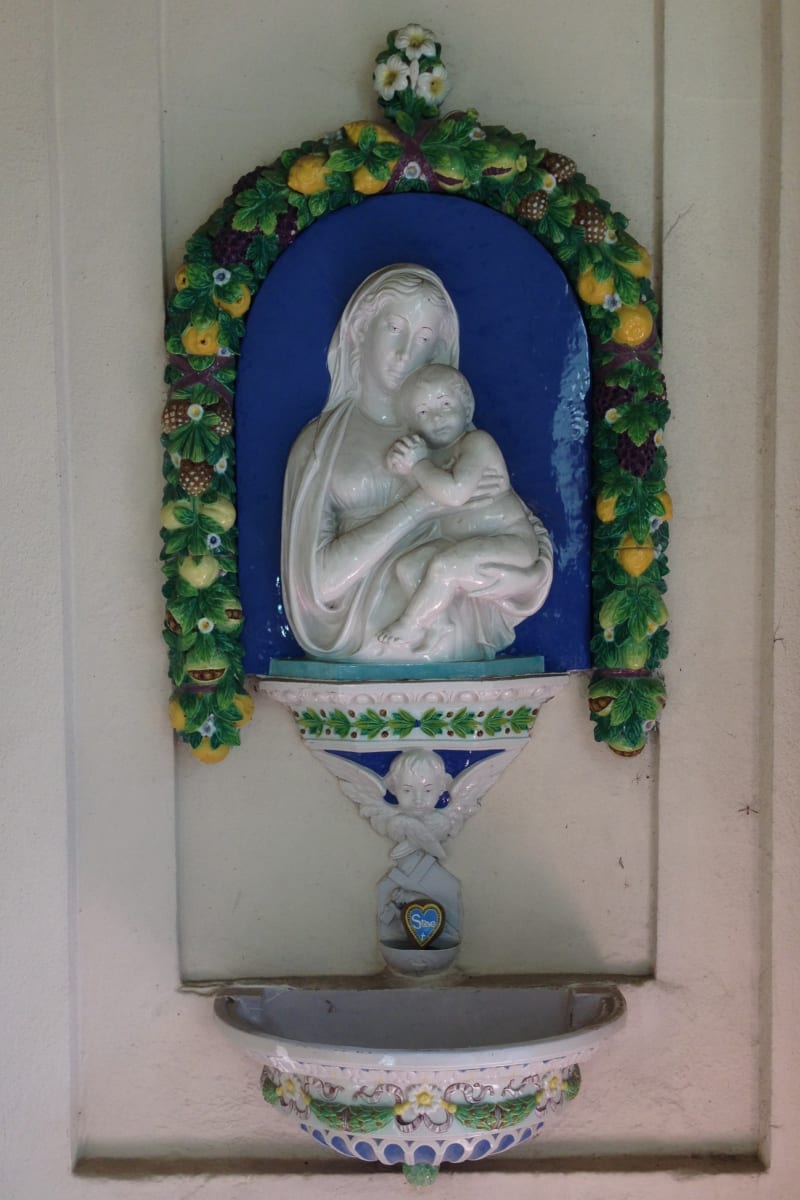 NO. 909 OUR LADY OF THE WAYSIDE, Font