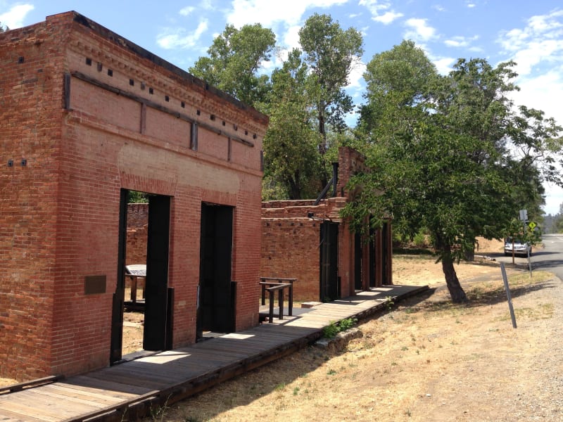 NO. 77 OLD TOWN OF SHASTA - ruins