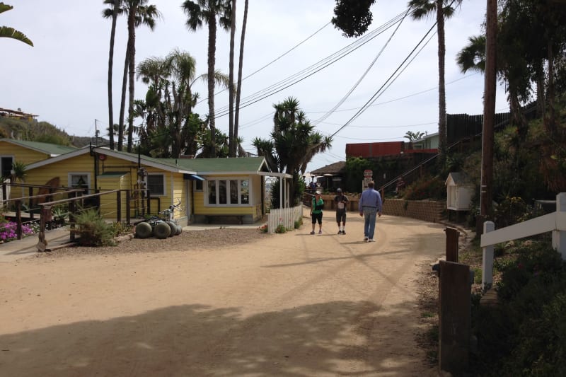 1050 CRYSTAL COVE HISTORIC DISTRICT - Walking toward the Visitor's Center