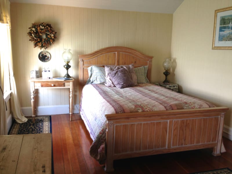 CHL #951  East Brother Light Station - Inn Bedroom