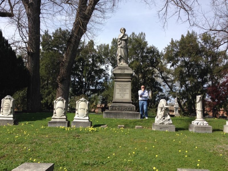 CHL No. 566 Sacramento City Cemetery -- Crocker Family Plot