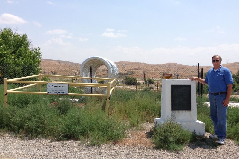 NO. 290 DISCOVERY WELL OF KERN RIVER OILFIELD, Marker