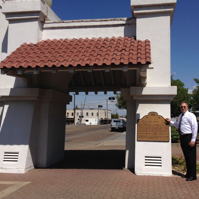 NO. 931 LODI ARCH - Marker