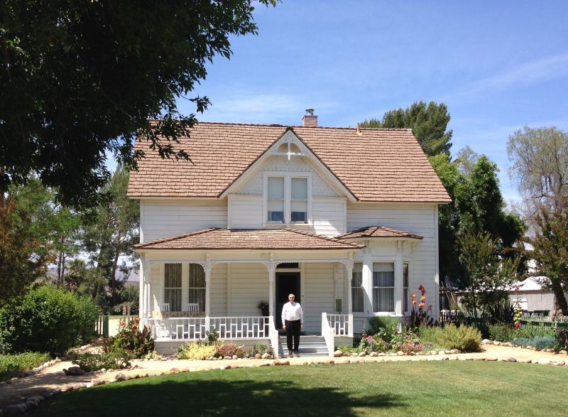NO. 979 RANCHO SIMI - Strathearn House