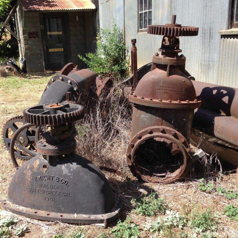 NO. 1007 KNIGHT FOUNDRY - equipment