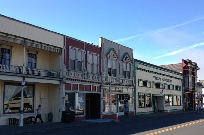 NO. 883 FERNDALE - Main Street