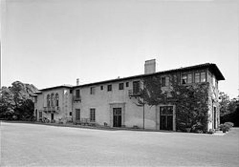 HAROLD LLOYD ESTATE - Old photo