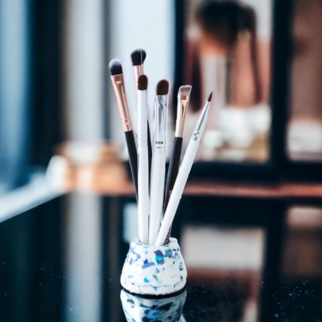 Toothbrush or Pen Holder